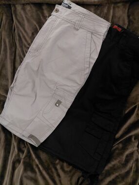 2 Pair Of Men's Cargo Shorts (Size 34)